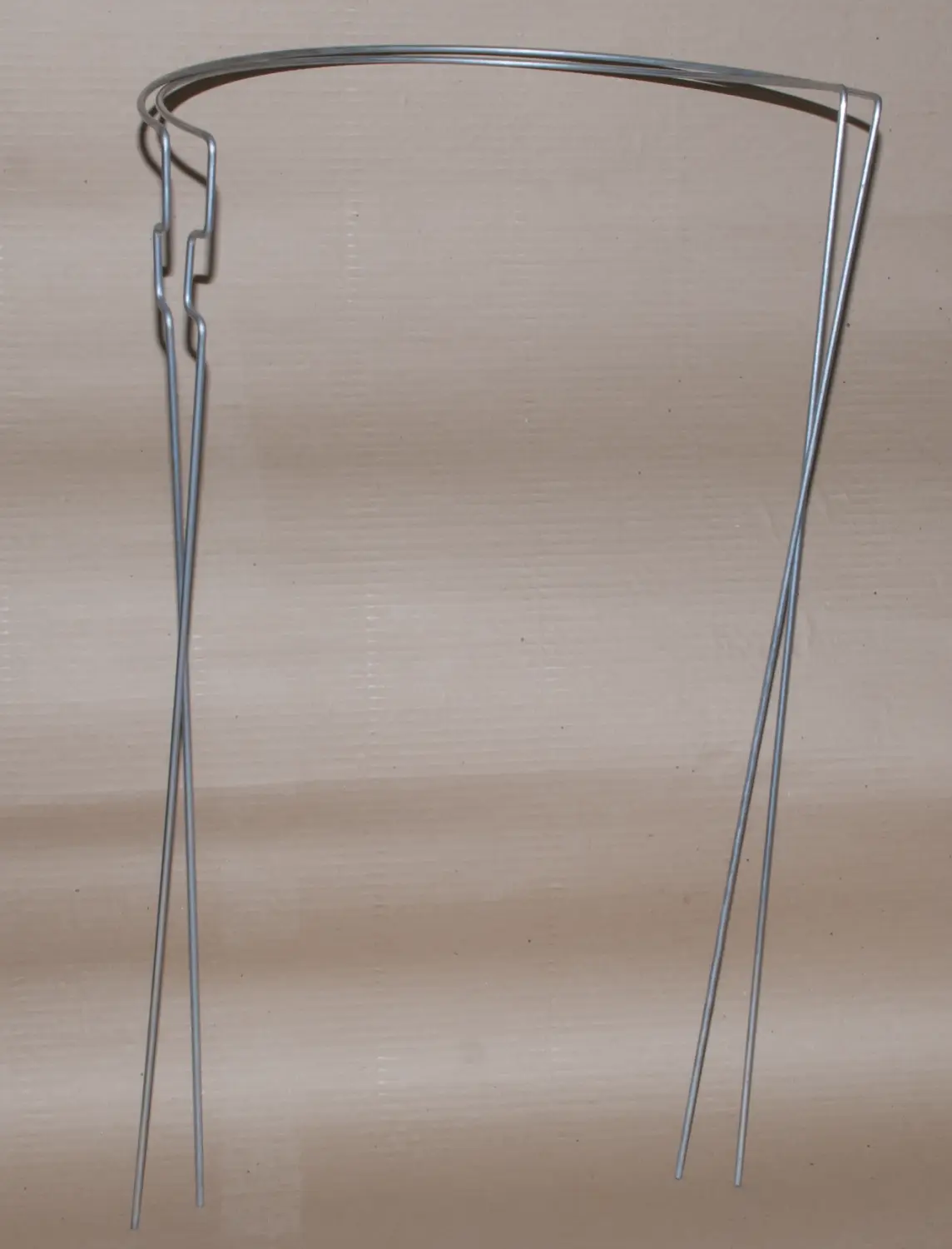 Кустодержатель круглый  средний (из 2х полудуг), металл, h 75 * Ø 50 см, уп