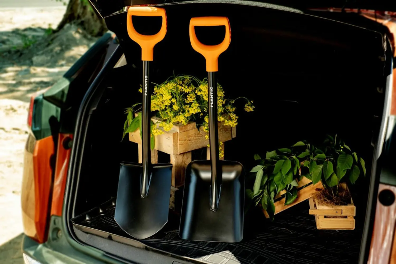 Plantic Лопата штыковая укороченная Terra, арт 11009-01, шт