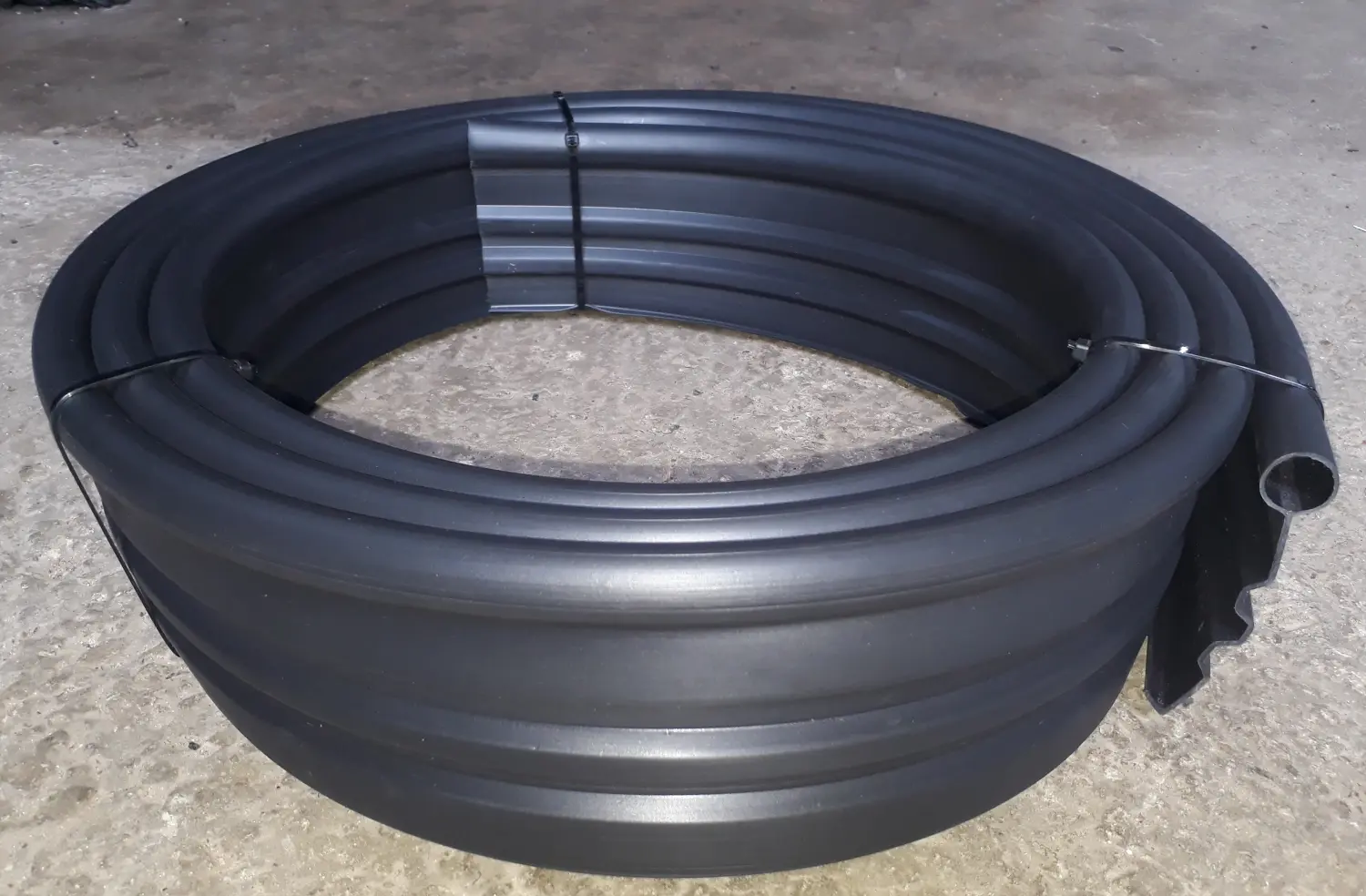 Бордюр КАНТРИ Плюс, черный, 0,125 x 10 м, рул