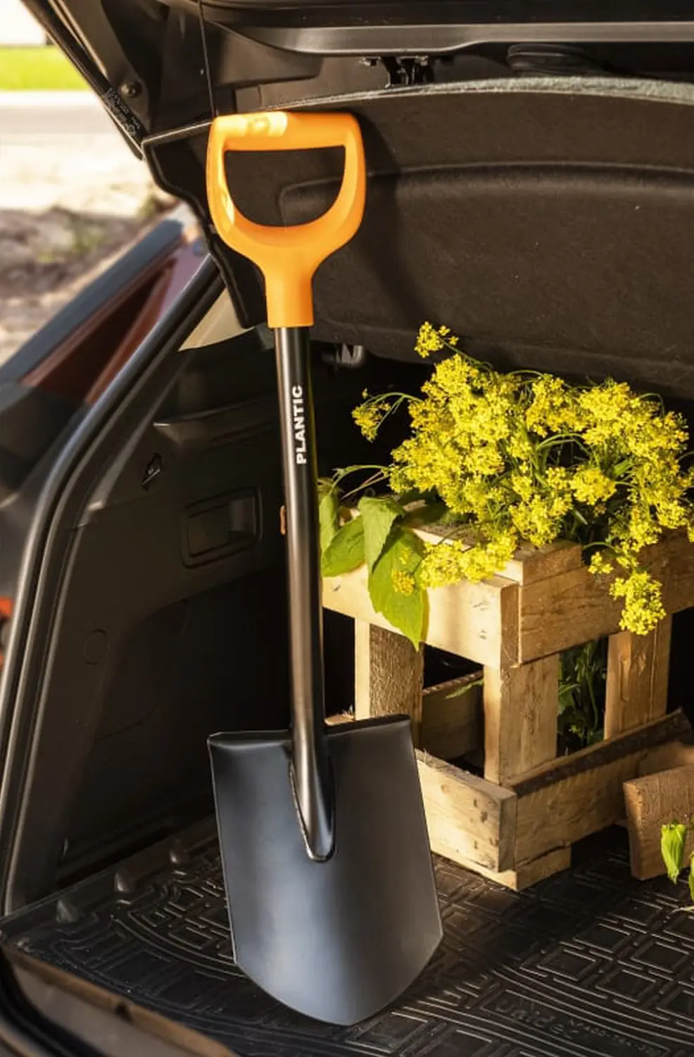 Plantic Лопата штыковая укороченная Terra, арт 11009-01, шт