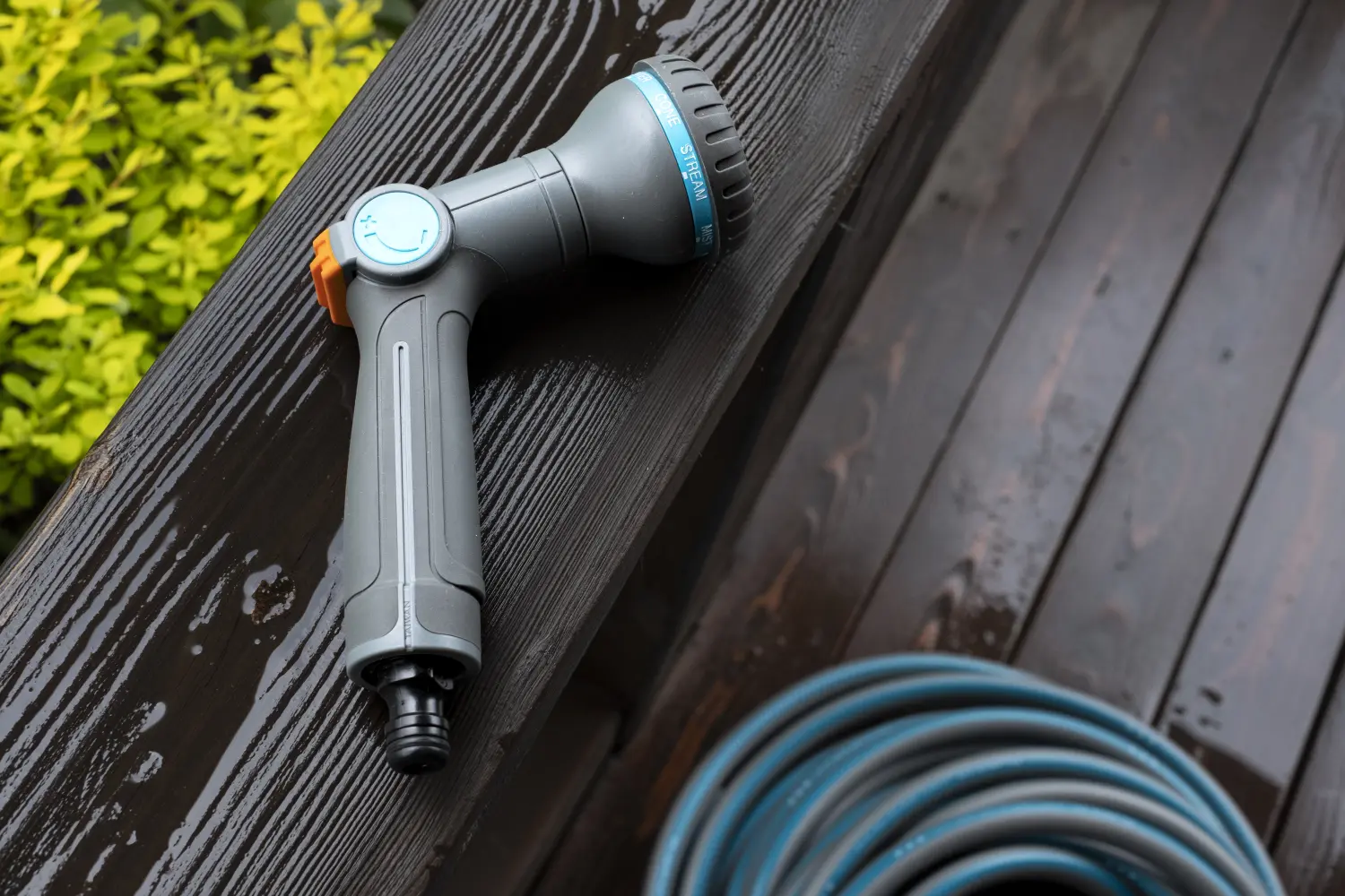 Plantic Пистолет-распылитель регулируемый 8 режимов light, арт 39362-01, шт