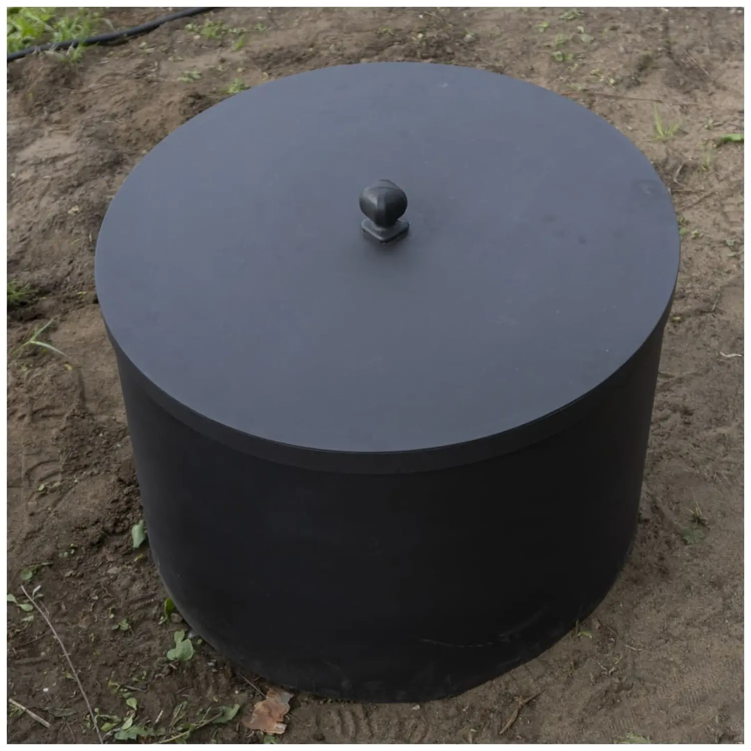 Стационарная дровница с крышкой