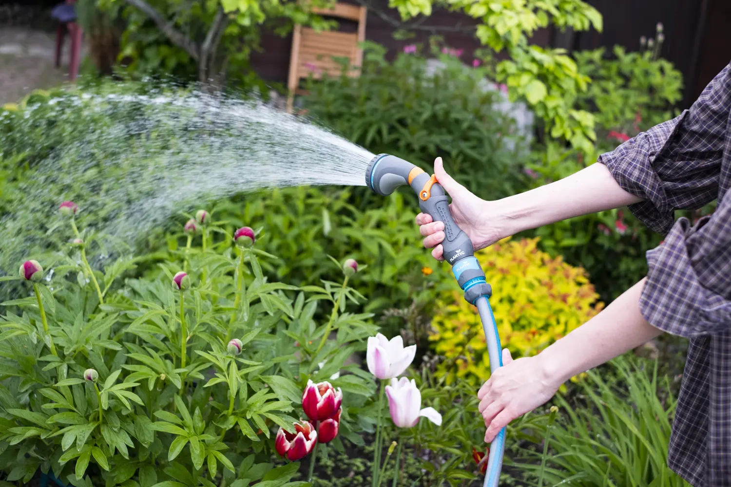 Plantic Пистолет-распылитель 8 режимов light, арт 39367-01, шт