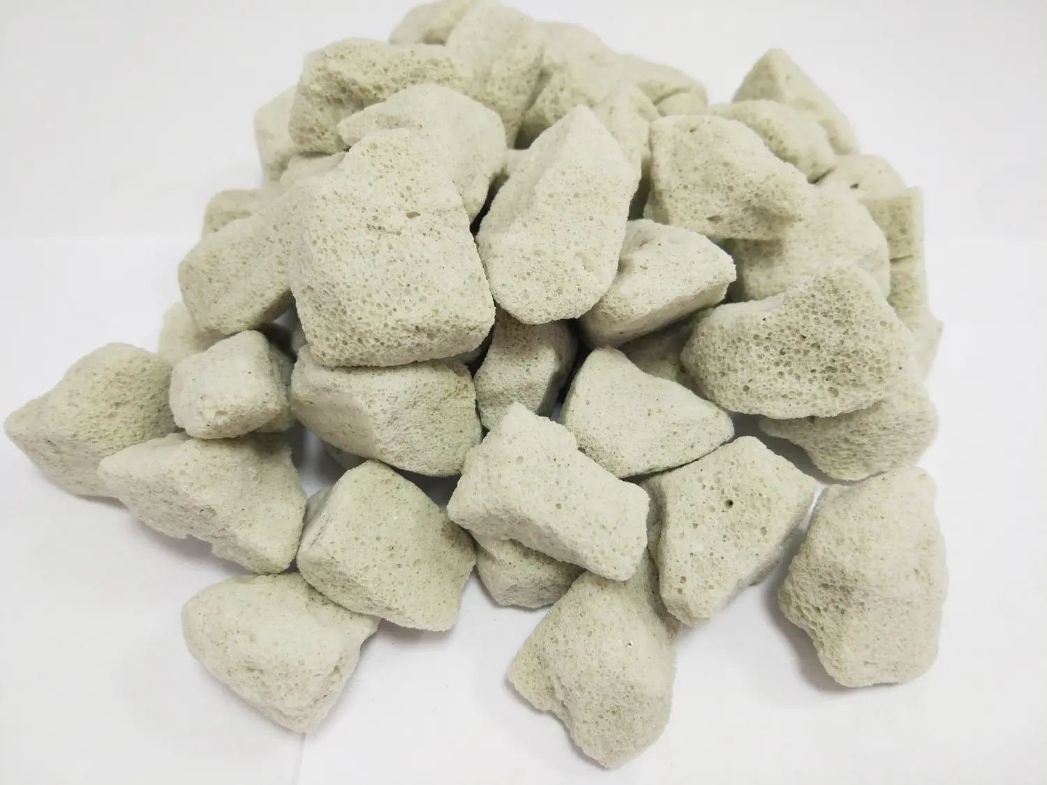 Пеностекло Субстрат Growplant, фр. 10-20 мм, серый(натуральный), 50 л