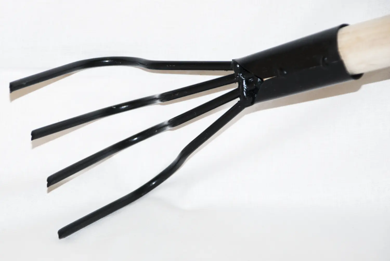 Рыхлитель Z4 на черенке, шт