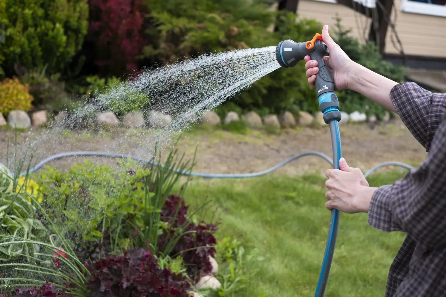 Plantic Пистолет-распылитель 8 режимов multi light, арт 39365-01, шт