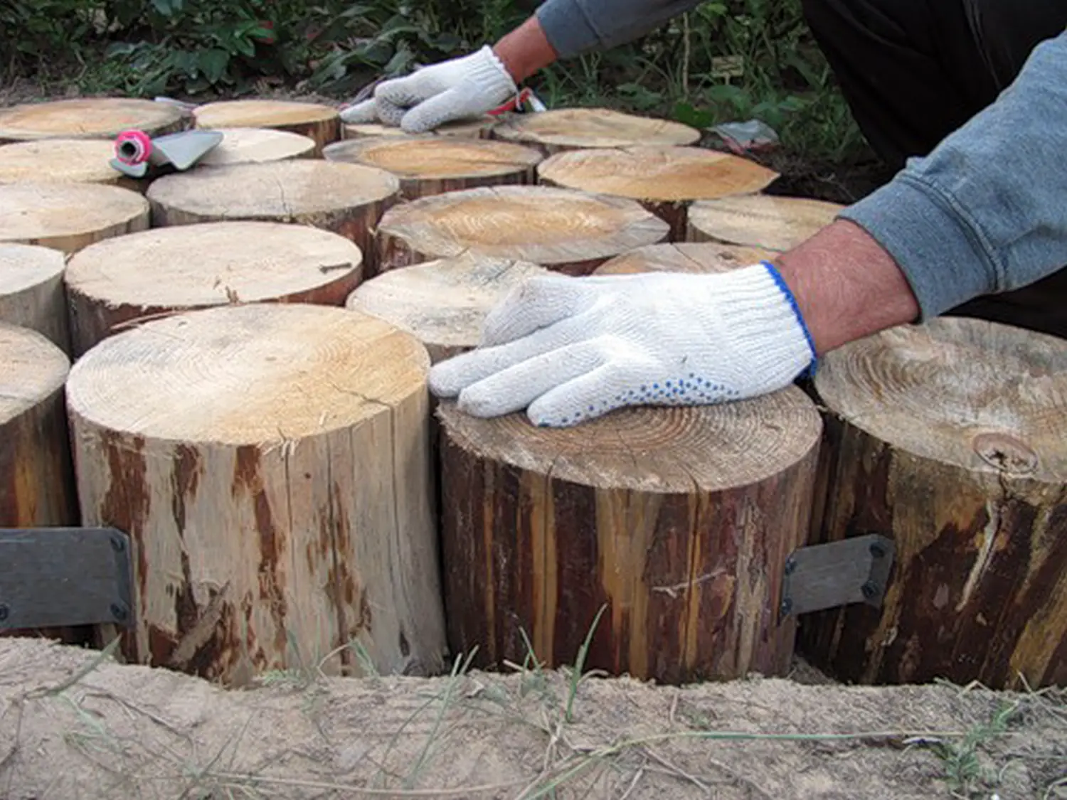 Спилы поквадратно дуб для мощения, (Ø 10-35см, h 8см), м.кв.