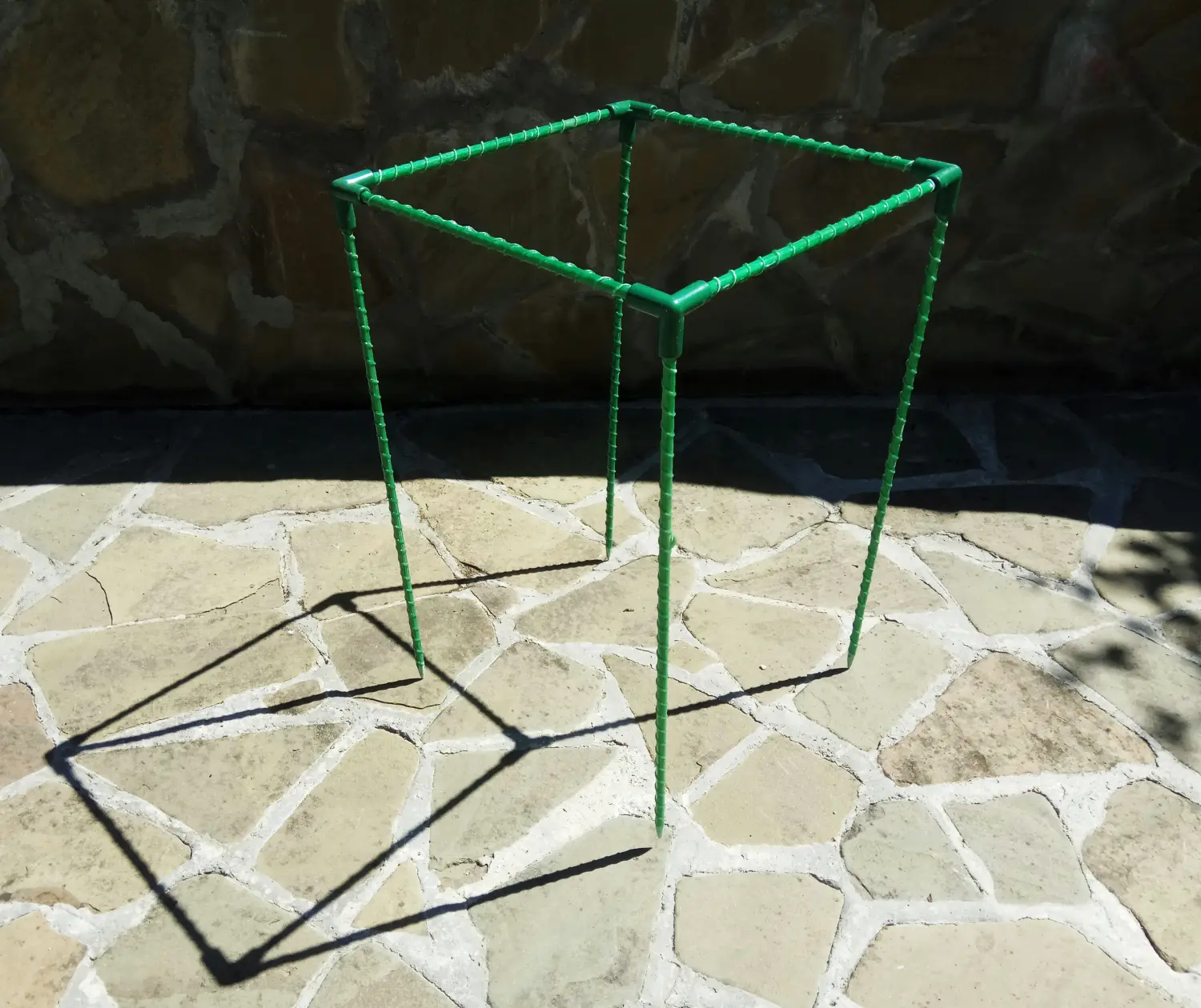 Кустодержатель квадратный композитный, 35 * 35 * h 55 см, уп