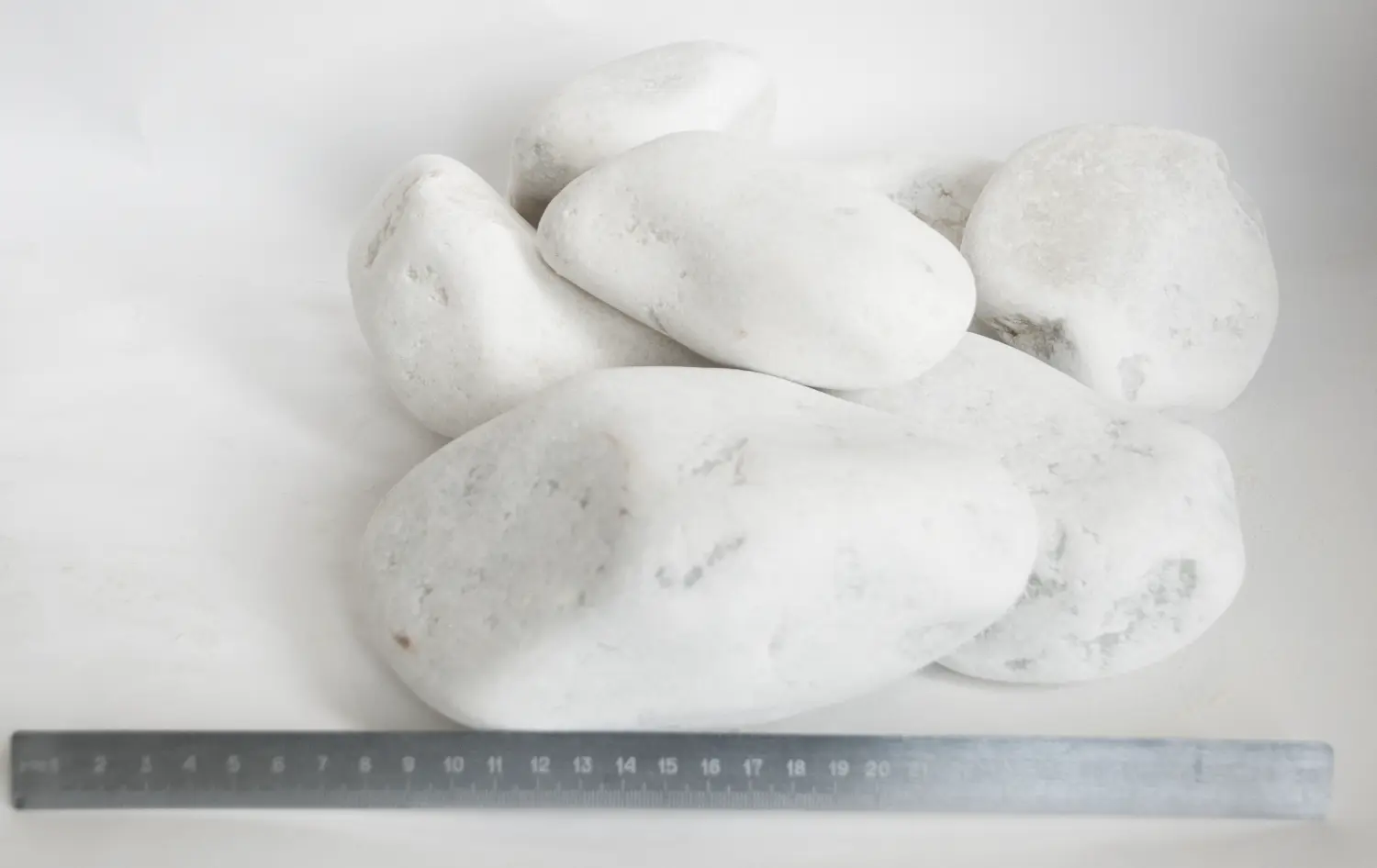 Мрамор белый Галтованный,  90-150 мм, 1000 кг, биг-бэг