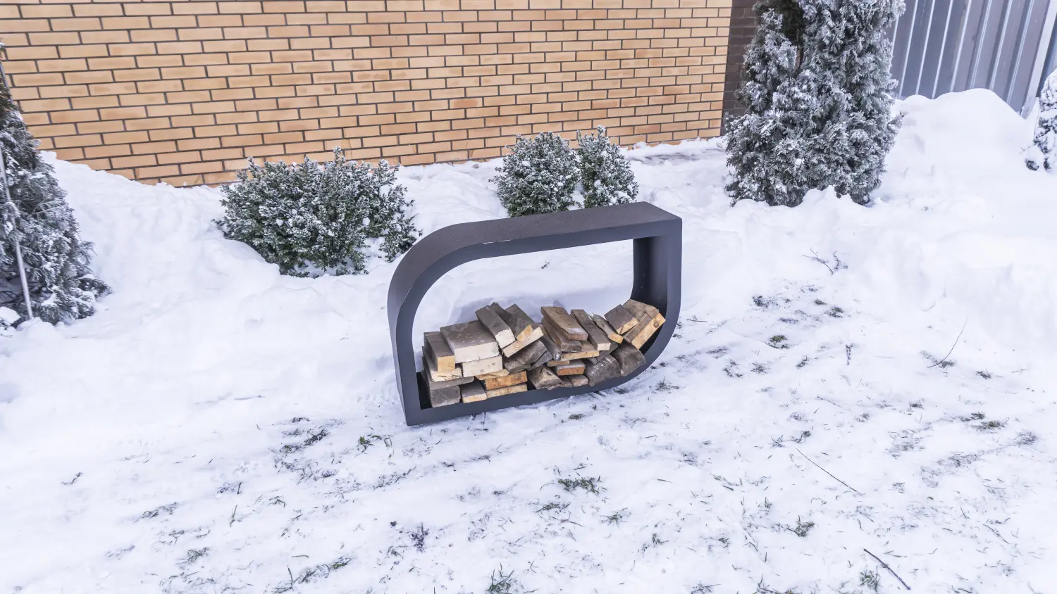 Стационарная дровница “Лепесток”