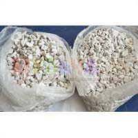 Каменная крошка – отличный материал для отсыпки дорожек