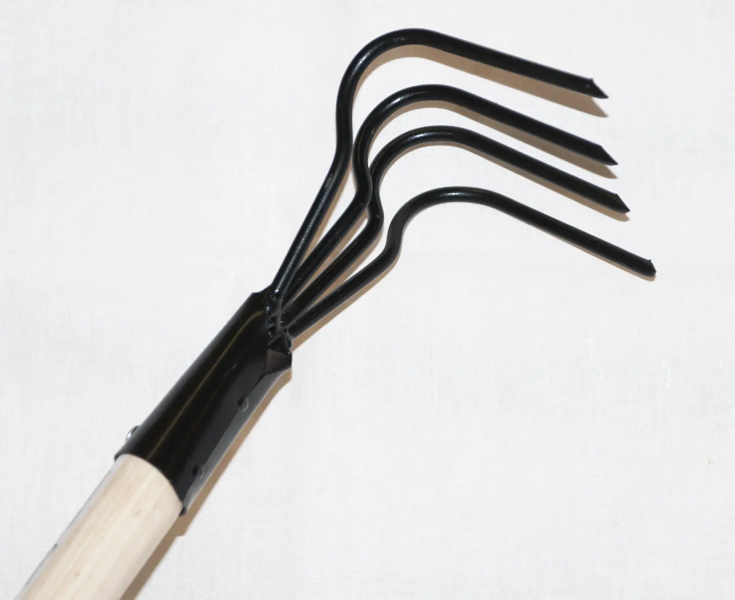 Рыхлитель Z4 на черенке, шт