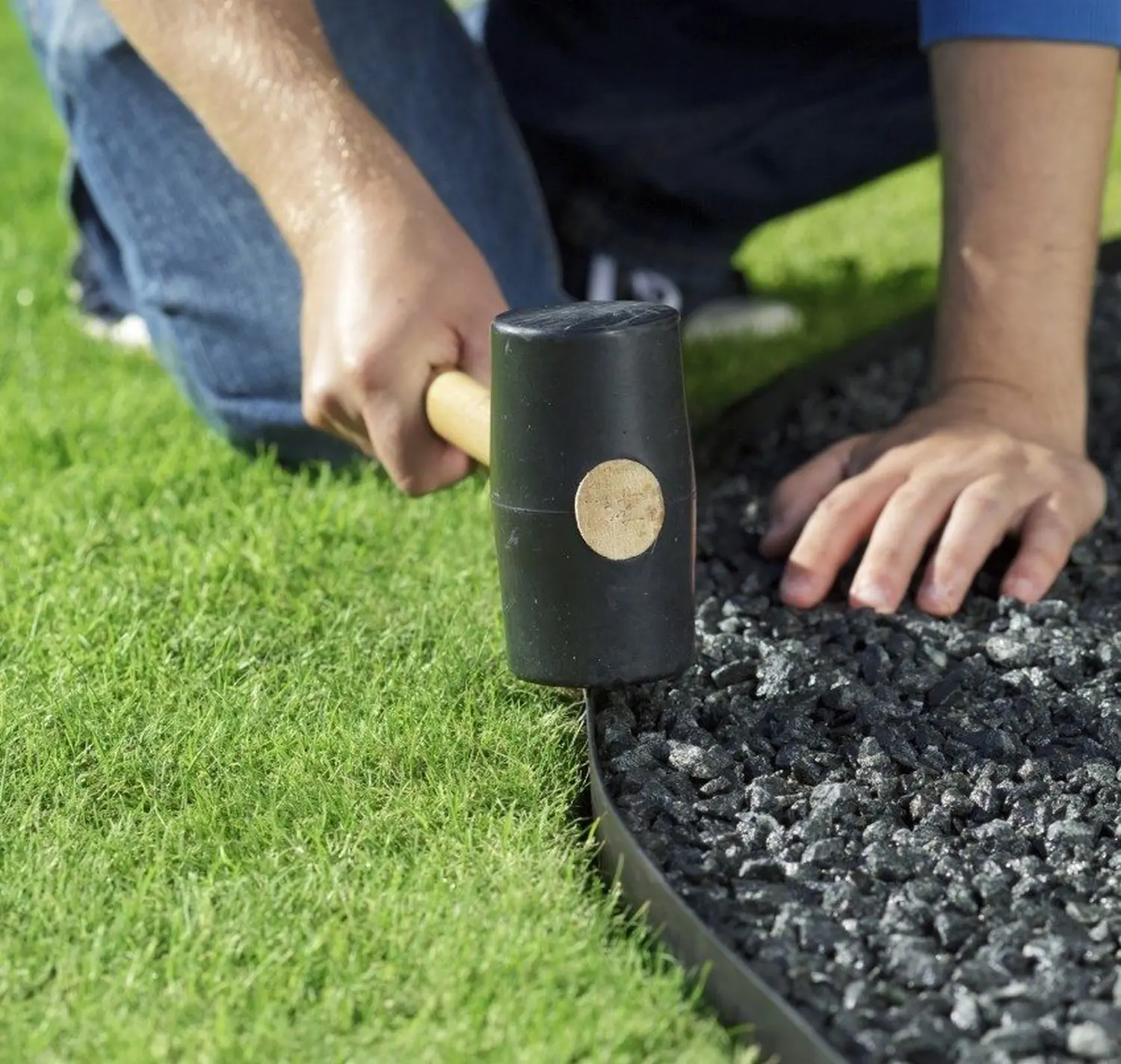 Бордюр КОРОНА, черный, 0,15 x 5 м, рул