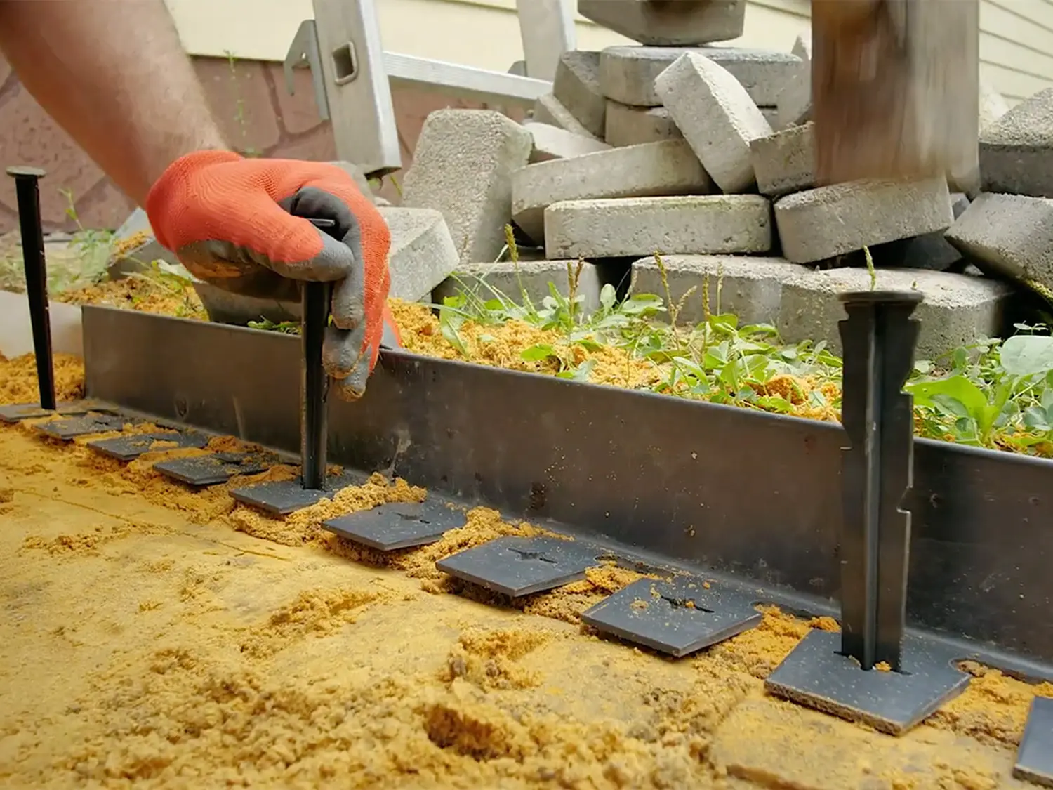 Бордюр секциями ГеоПластБорд "Стафф"  45, черный, 0,045 x 2.0 м, шт