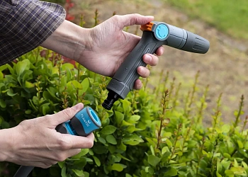 Plantic Пистолет-распылитель регулируемый light, арт 39363-01, шт