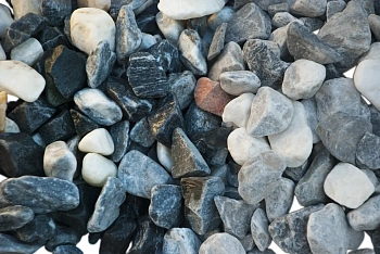 Мрамор микс бело-черный Галтованный, 20-40 мм, 10 кг