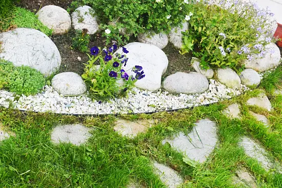 Бордюр КОРОНА, черный, 0,15 x 5 м, рул