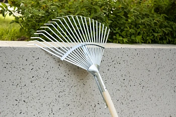 Plantic Грабли веерные регулируемые Pro, арт 33380-01, шт