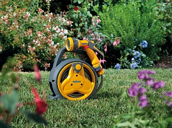 Hozelock 2425 Катушка Мини Pico Reel со шлангом и комплектом фитингов (7,5 мм*10 м шланг, 3 коннектора, пистолет-распылитель), шт