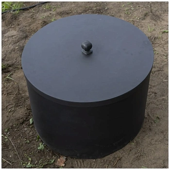 Стационарная дровница с крышкой