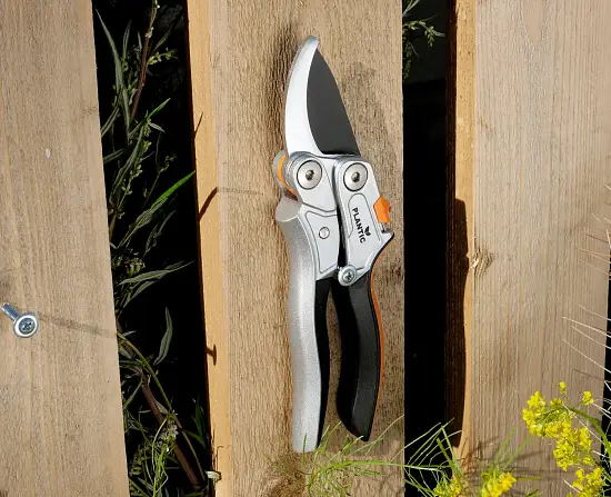 Plantic Секатор плоскостной c рычажным механизмом Pro81 25281-01, шт