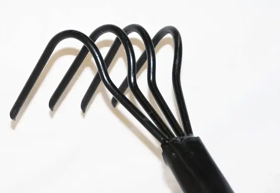 Рыхлитель Z4 на черенке, шт