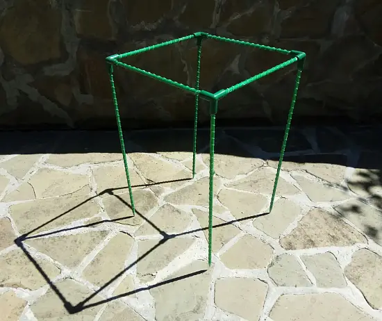 Кустодержатель квадратный композитный, 75 * 75 * h 90 см, уп