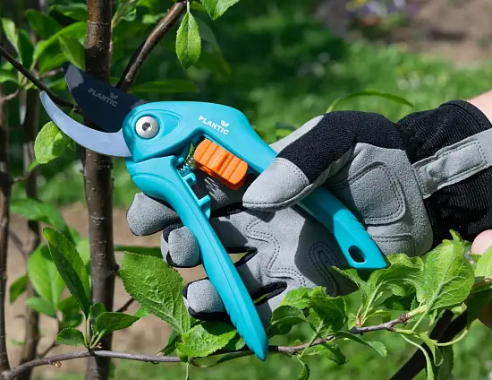 Plantic Секатор плоскостной Light P78, арт 25278-01, шт