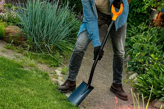 Plantic Лопата с закругленным лезвием Terra, арт 11006-01, шт