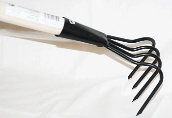 Рыхлитель Z4 на черенке, шт