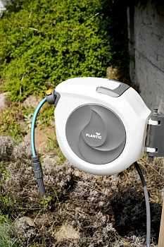 Plantic Катушка со шлангом настенная автоматическая 1/2" (13 мм) 20 м, арт 29660-01, шт