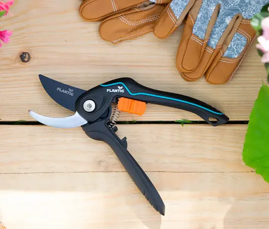 Plantic Секатор плоскостной Light P79, арт 25279-01, шт