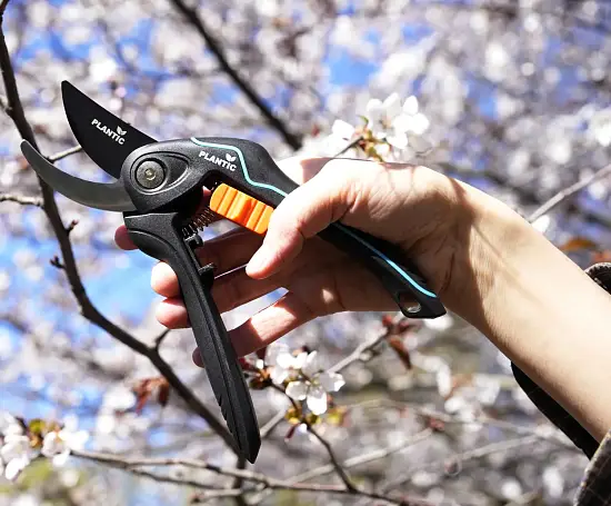 Plantic Секатор плоскостной Light P79, арт 25279-01, шт