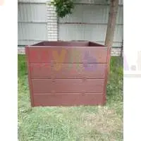 Компостер из современных материалов стилизованный под дерево