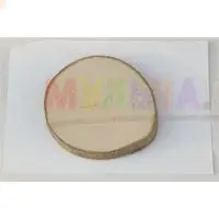 Спилы осины с однородной светлой древесиной