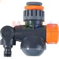 Штутцер для садового крана оснащенный душем