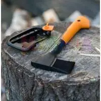 С набором Fiskars Х7 и точилкой ваши приключения на природе станут еще комфортнее